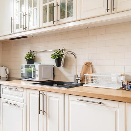 Victus Apartamenty, Artisan